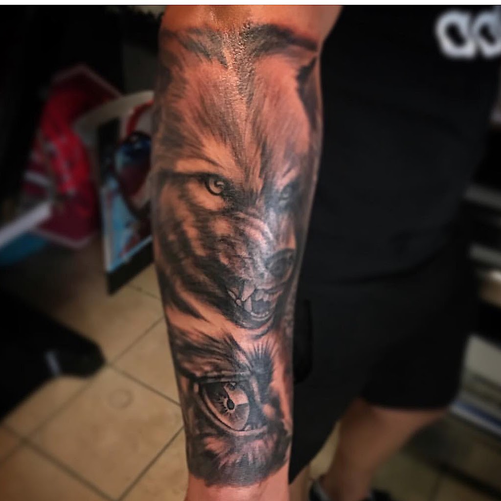 Tampa Tattoo Co. | 1012 N Howard Ave, Tampa, FL 33607, USA | Phone: (813) 644-5959