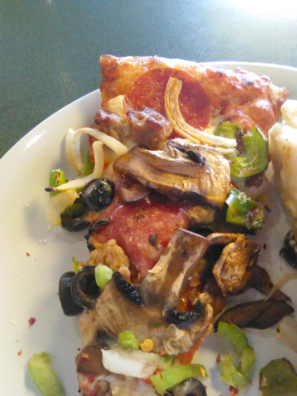 Round Table Pizza | 10952 Trinity Pkwy A, Stockton, CA 95219, USA | Phone: (209) 951-6863