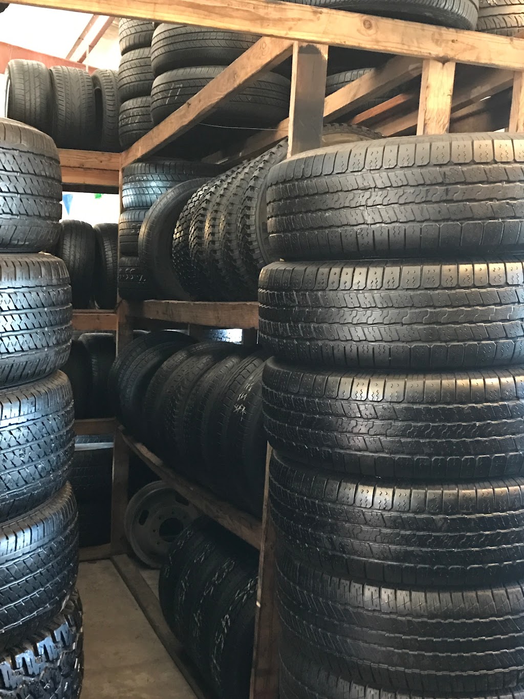 Catrachos Tire & Mufflers | 421 E Audie Murphy Pkwy, Farmersville, TX 75442, USA | Phone: (972) 782-8287