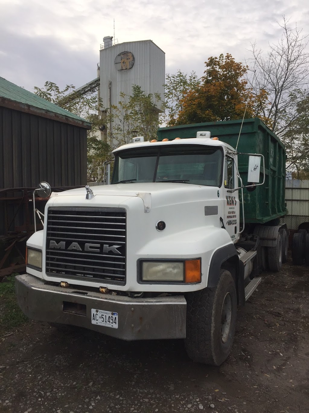 Kens Salvage Co Ltd | 310 Allanburg Rd, Thorold, ON L2V 1A4, Canada | Phone: (905) 680-2323