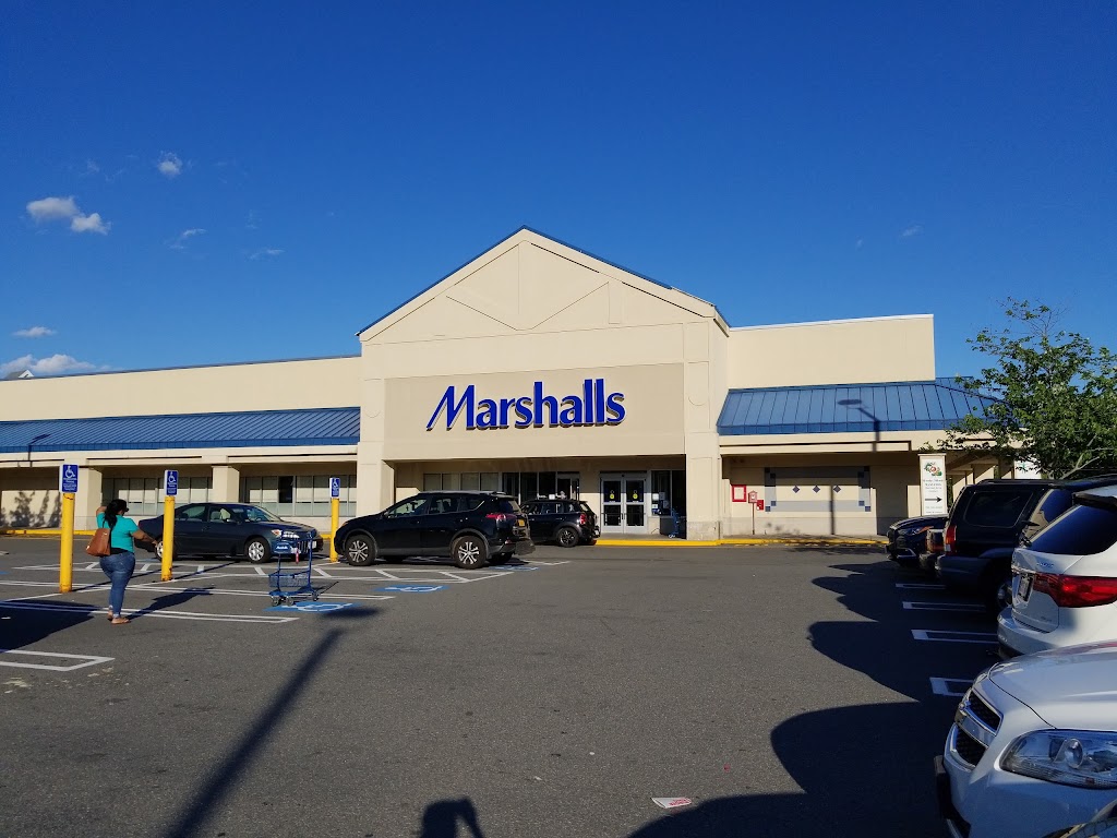 Marshalls | 1005 Paradise Rd, Swampscott, MA 01907, USA | Phone: (781) 581-5330