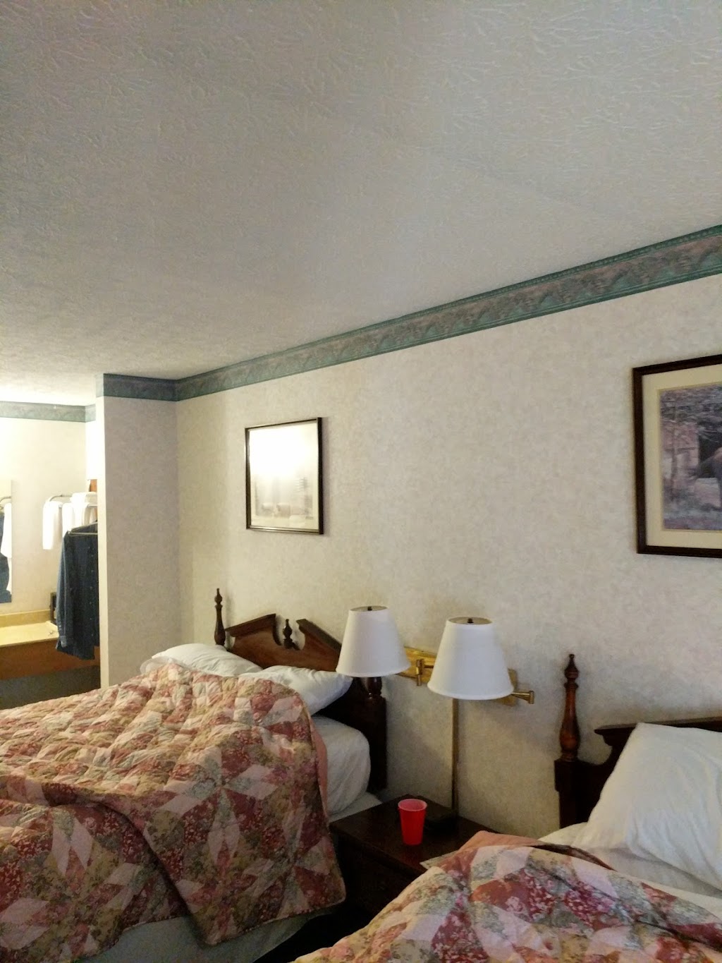 Americas Inn Bardstown | 1714 New Haven Rd, Bardstown, KY 40004, USA | Phone: (502) 348-1112