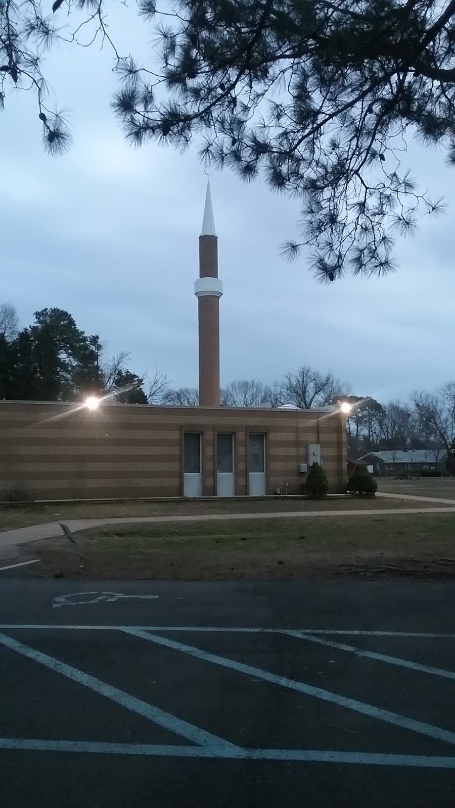 Islamic Center of Hampton | 22 Tide Mill Ln, Hampton, VA 23666, USA | Phone: (757) 838-4756