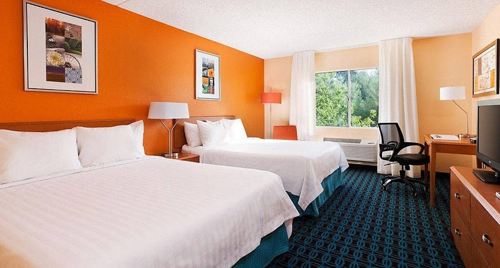 Holiday Inn Express & Suites Phoenix - Mesa West, an IHG Hotel | 1405 S Westwood, Mesa, AZ 85210, USA | Phone: (480) 668-8000