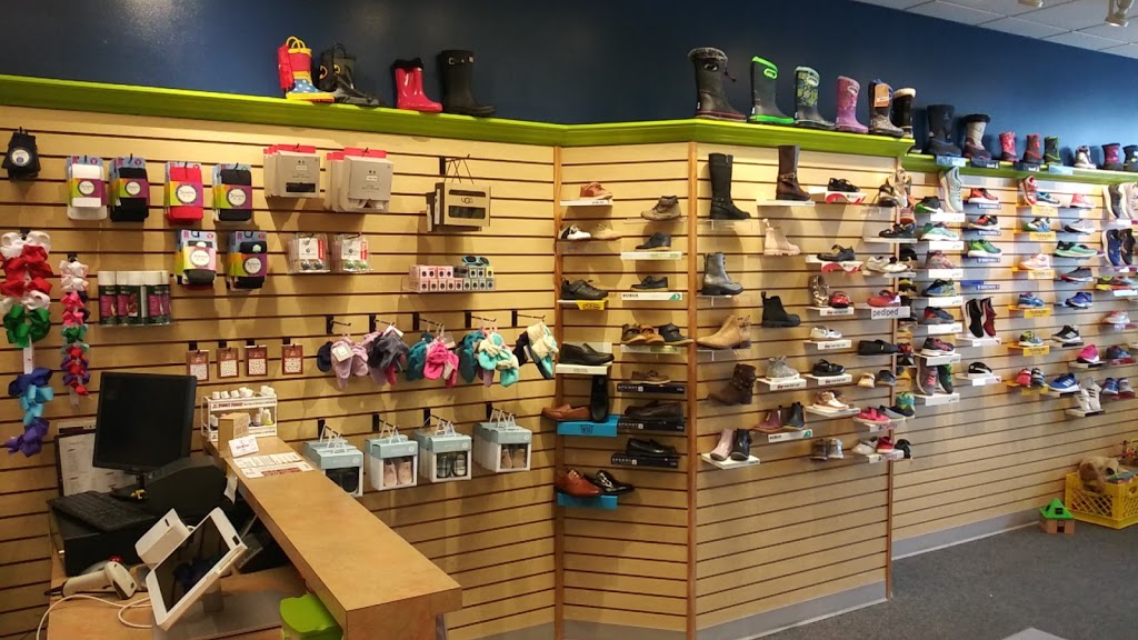 Little Feet Shoe Store | 201 University Blvd #103, Denver, CO 80206, USA | Phone: (303) 388-9535