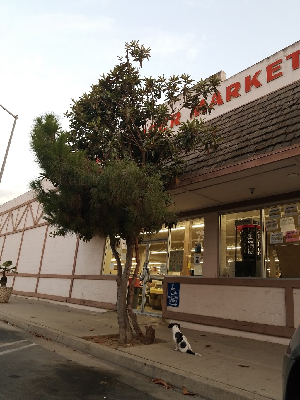 Kingsburg Super Market | 1367 Marion St, Kingsburg, CA 93631, USA | Phone: (559) 897-5827