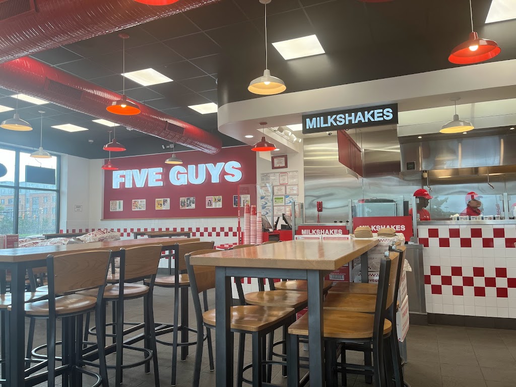 Five Guys | 3525 Richmond Hwy, Alexandria, VA 22305, USA | Phone: (703) 706-9547