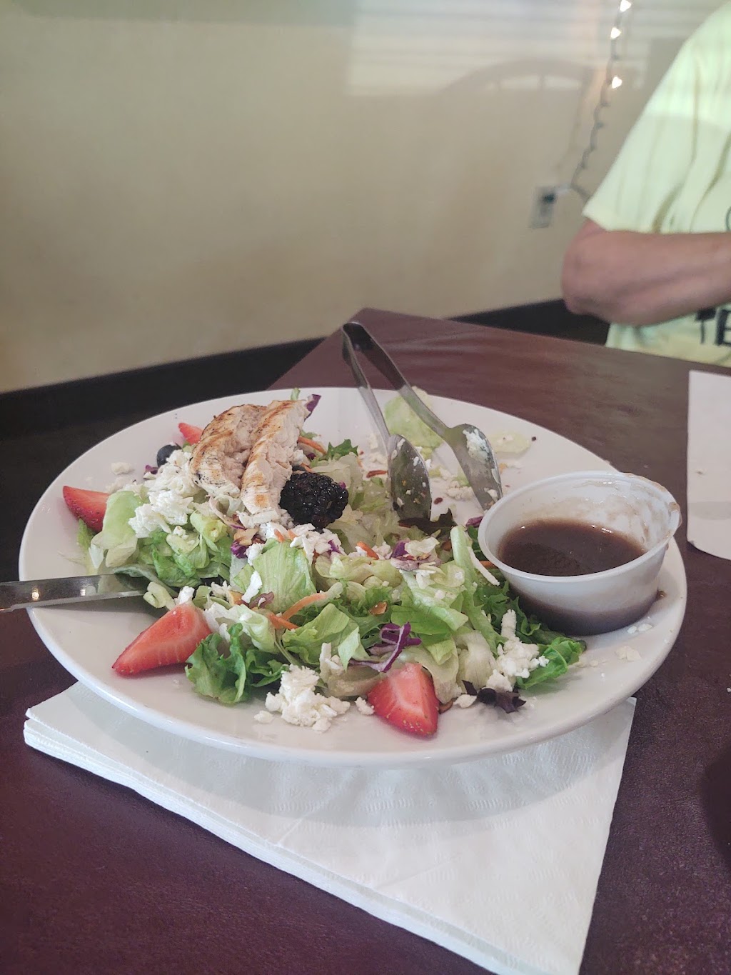 Roman Cafe | 797 Payne Ave, North Tonawanda, NY 14120, USA | Phone: (716) 692-7048