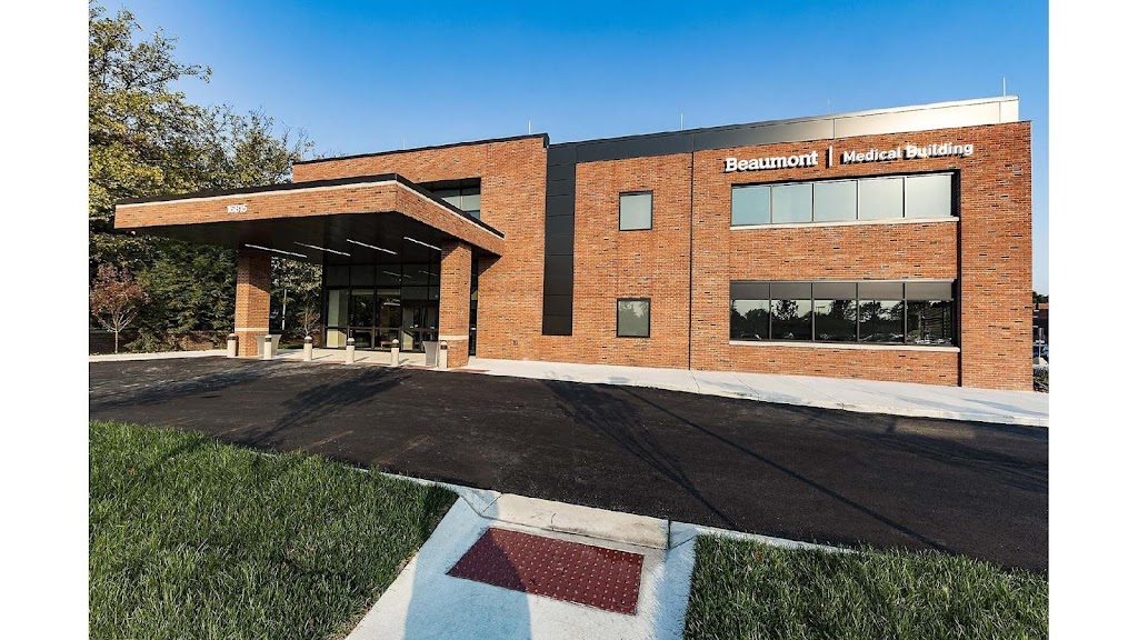 Beaumont Medical Building - Grosse Pointe | 16815 E Jefferson Ave, Grosse Pointe, MI 48230, USA | Phone: (313) 473-1000