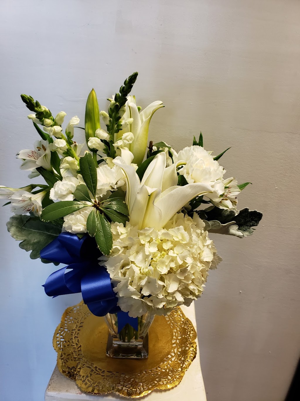 Belinda Florist | 3240 Tidewater Dr, Norfolk, VA 23509, USA | Phone: (757) 724-2199