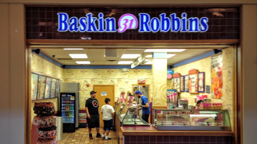 Baskin-Robbins | 408 Orland Square Dr, Square, Orland Park, IL 60462, USA | Phone: (708) 403-3331