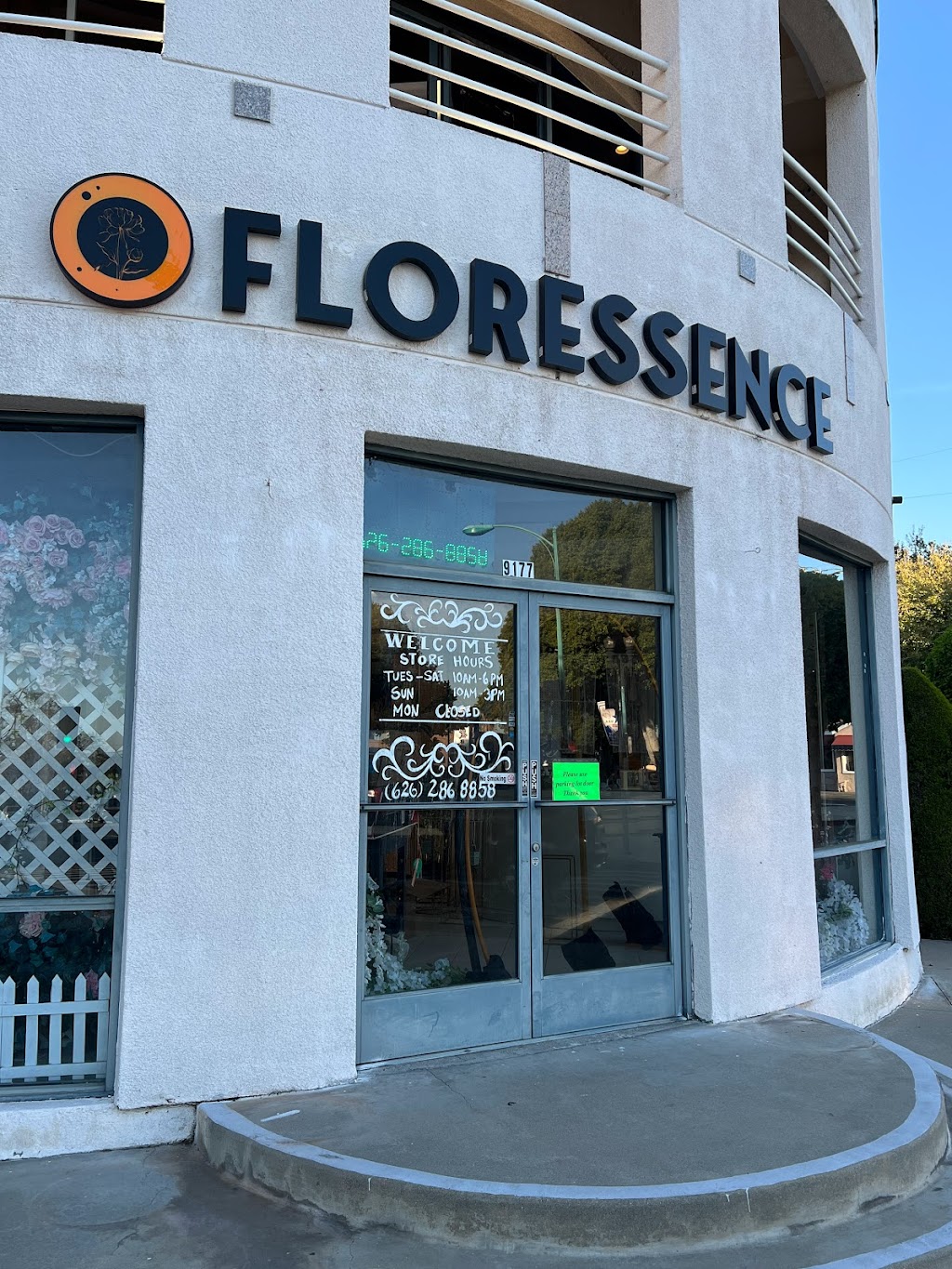 Floressence Flower Boutique | 9177 Las Tunas Dr # A, Temple City, CA 91780 | Phone: (626) 286-8858