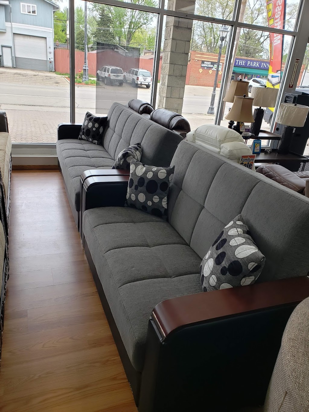 Classic Furniture | 85 E Main St, Round Lake Park, IL 60073, USA | Phone: (224) 757-5460