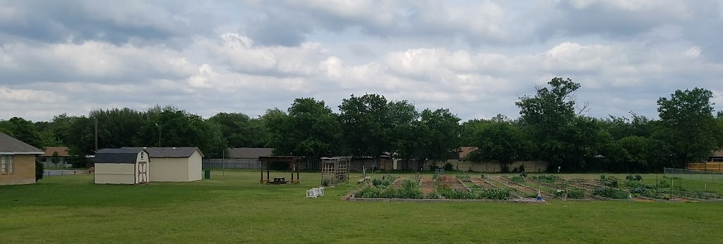 Old Town Community Garden | 898 Fox Ave, Lewisville, TX 75067, USA | Phone: (860) 803-1341