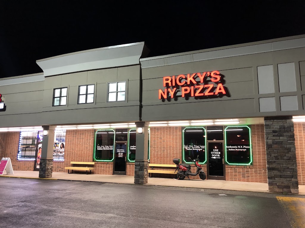 Rickys New York Pizza | 5279 N Roxboro St, Durham, NC 27712, USA | Phone: (919) 477-2800