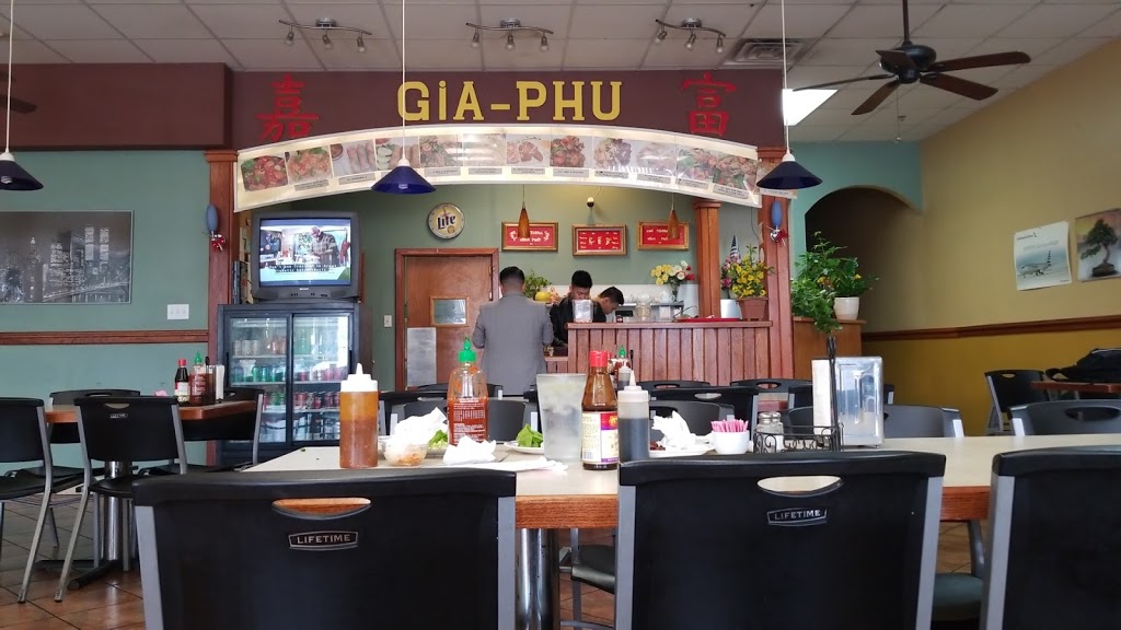 Gia Phú Vietnamese Restaurant | 913 E Berry St, Fort Worth, TX 76110, USA | Phone: (817) 923-9898
