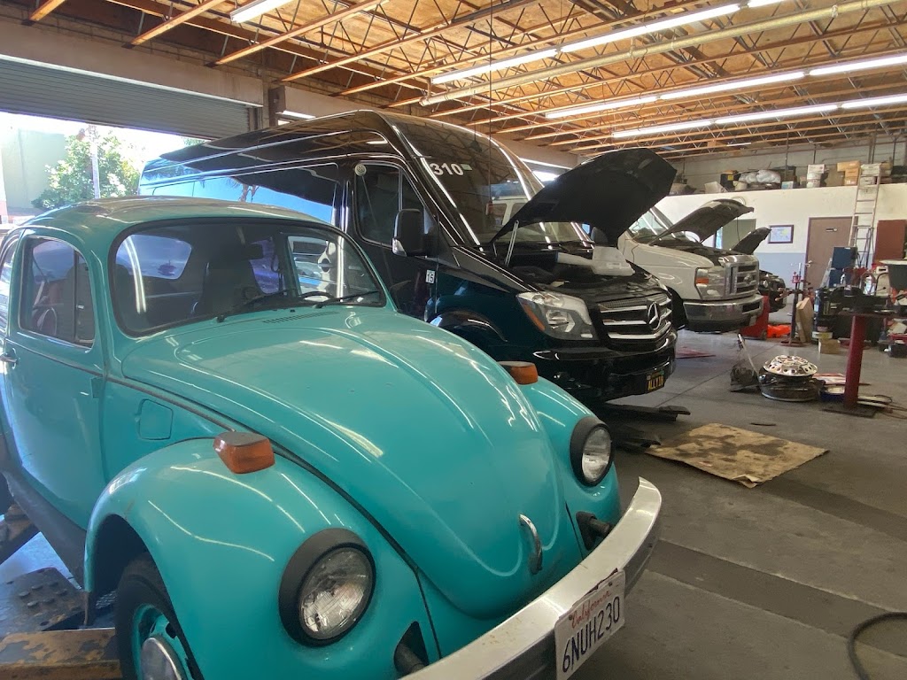 Brothers Automotive | 17082 Palmdale Lane, Huntington Beach, CA 92647, USA | Phone: (714) 842-8323