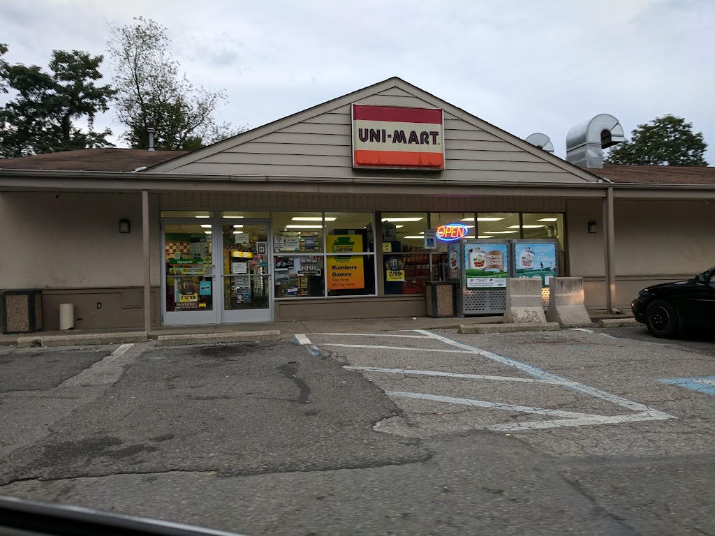 Unimart | 101 Fern Hollow Rd, Moon Twp, PA 15108 | Phone: (412) 262-1956