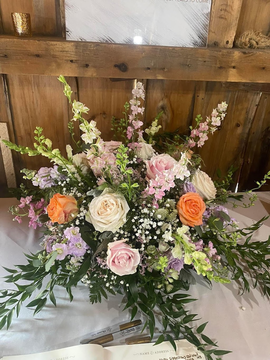 White Fence Flower Co. | 8736 N Trescher Rd, Milton, WI 53563, USA | Phone: (608) 290-5243