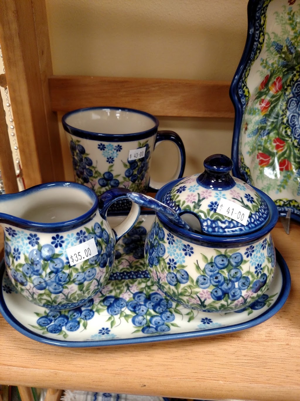 Lidias Polish Pottery Inc | 22827 SE Lake Wilderness Dr, Maple Valley, WA 98038, USA | Phone: (253) 740-1954