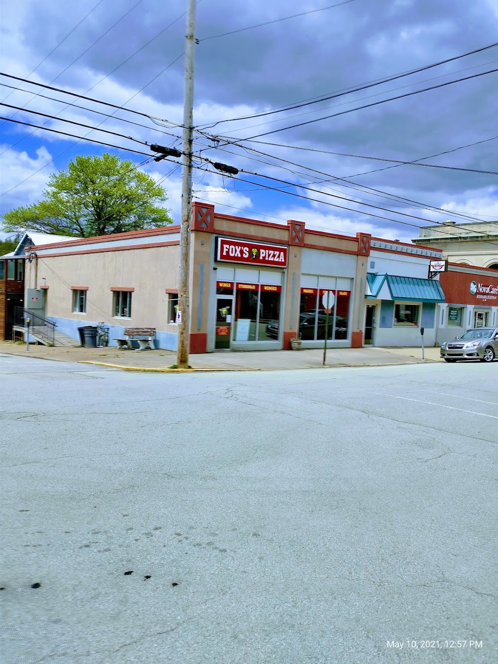 Foxs Pizza Den | 616 Salt St, Saltsburg, PA 15681, USA | Phone: (724) 639-0388