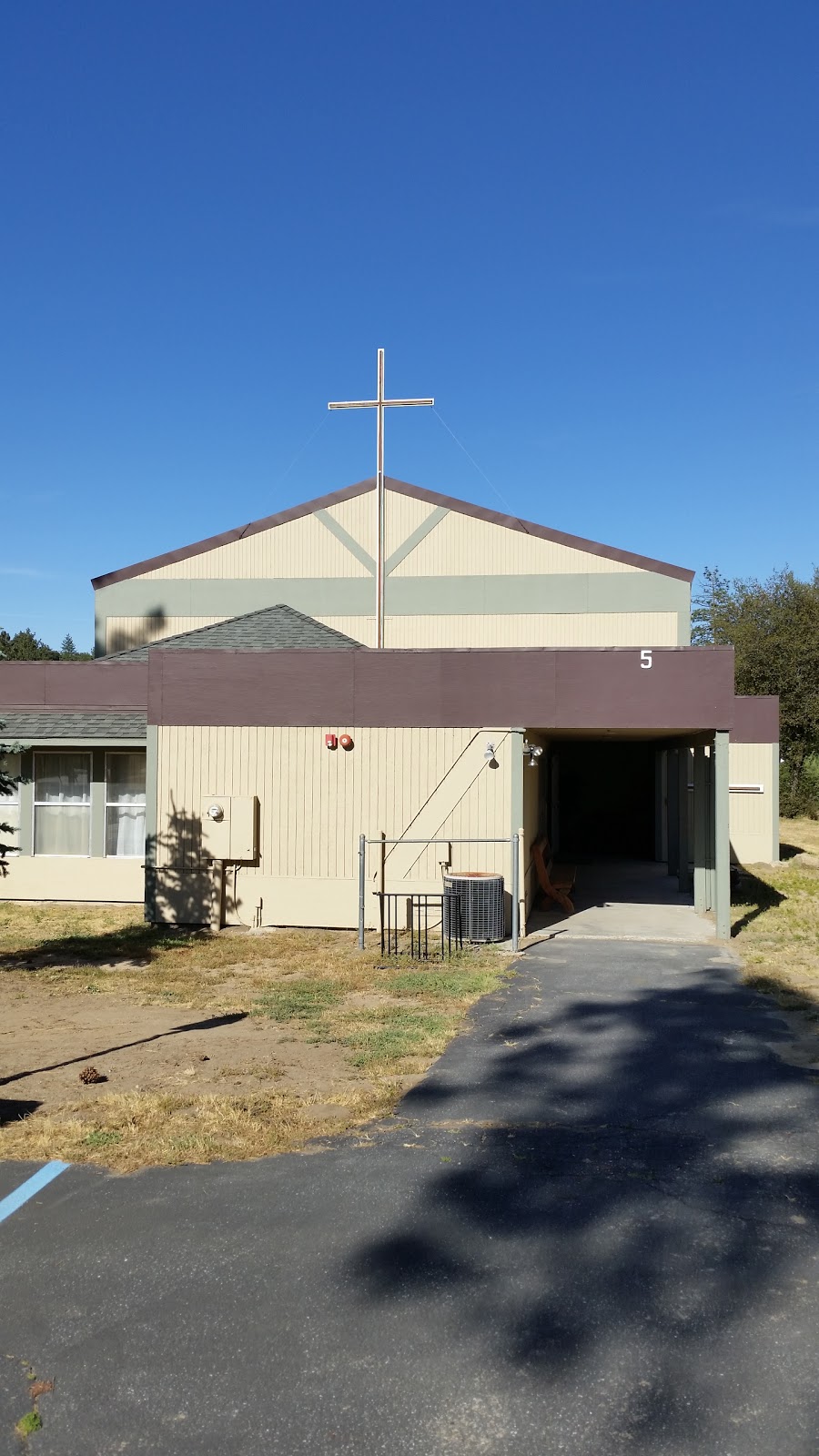 Cross Road 243 Christian Fellowship Church | 29375 CA-243, Mountain Center, CA 92561, USA | Phone: (951) 659-0097
