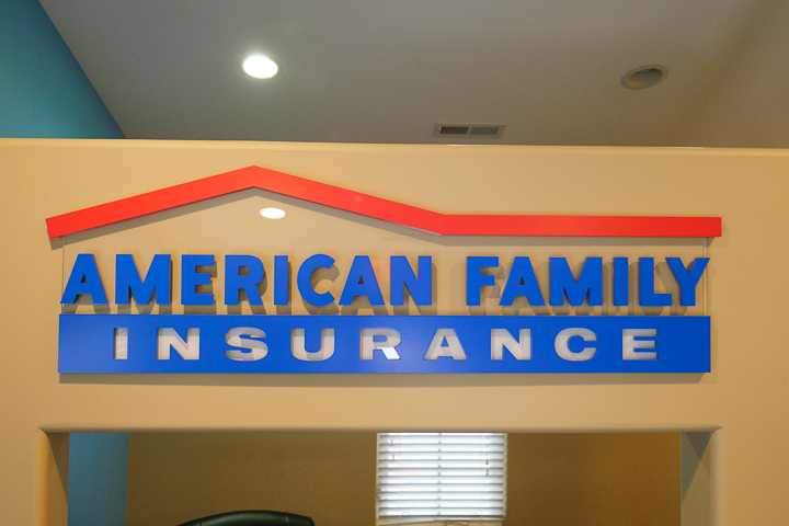 John S Janovyak Agency Inc American Family Insurance | 909 E 9th St, Lockport, IL 60441, USA | Phone: (815) 588-0131