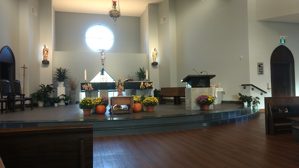 Saint Helen Roman Catholic Church | 4106 Mountain St, Beamsville, ON L3J 0K9, Canada | Phone: (905) 562-7427