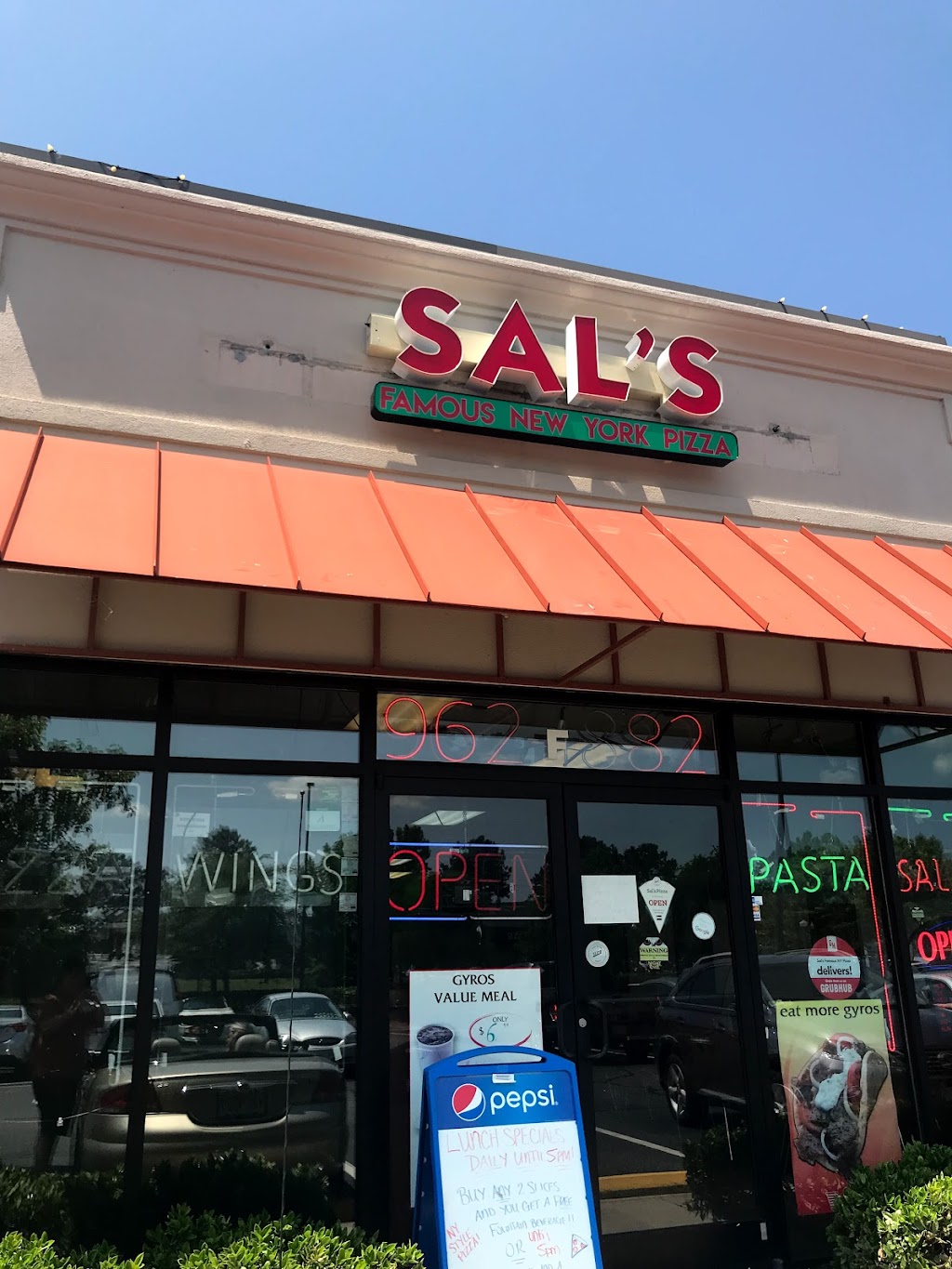 Sals NY Pizza | 2041 N Battlefield Blvd #106, Chesapeake, VA 23324 | Phone: (757) 545-9121