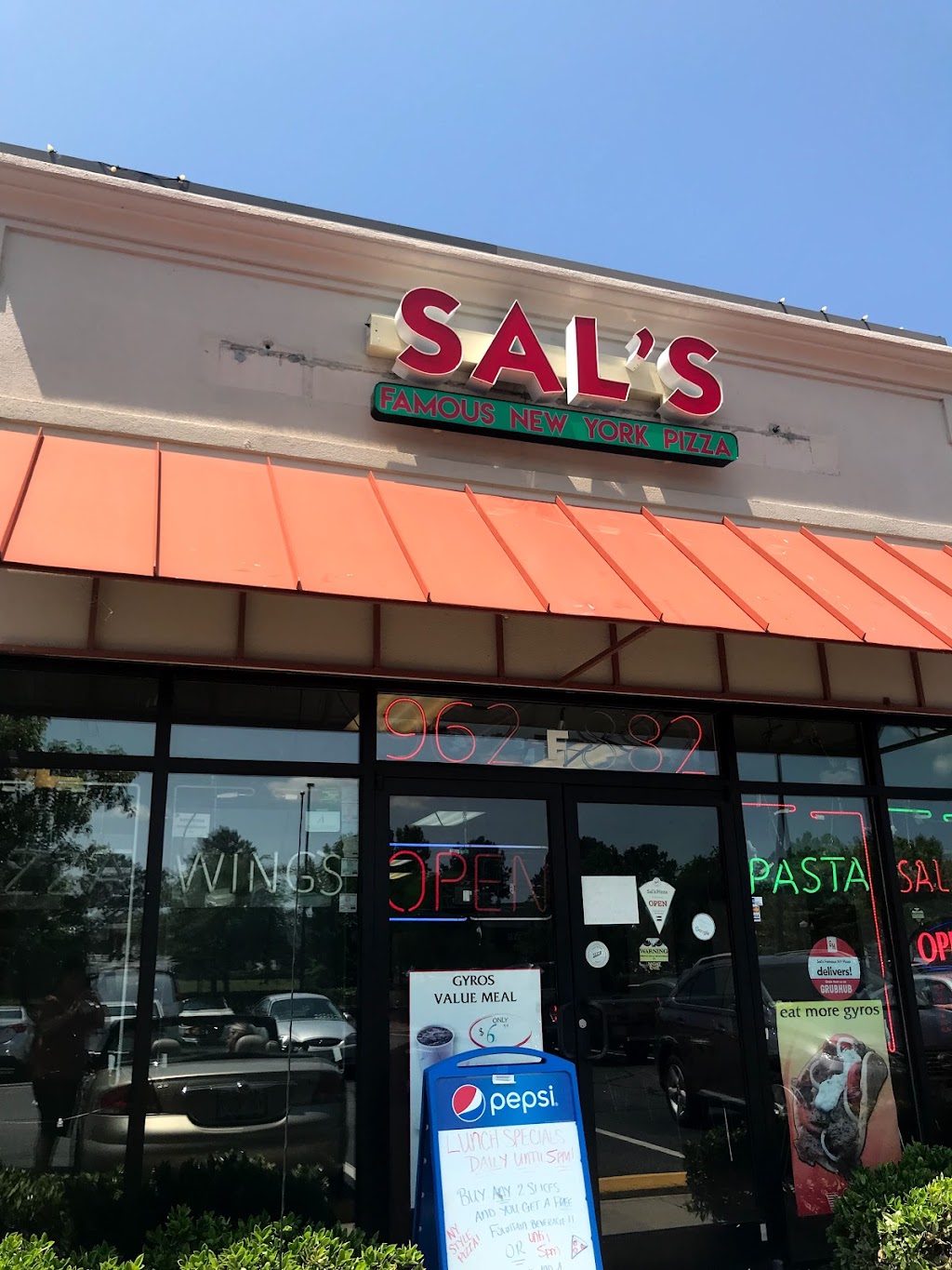 Sals NY Pizza | 2041 N Battlefield Blvd #106, Chesapeake, VA 23324, USA | Phone: (757) 545-9121