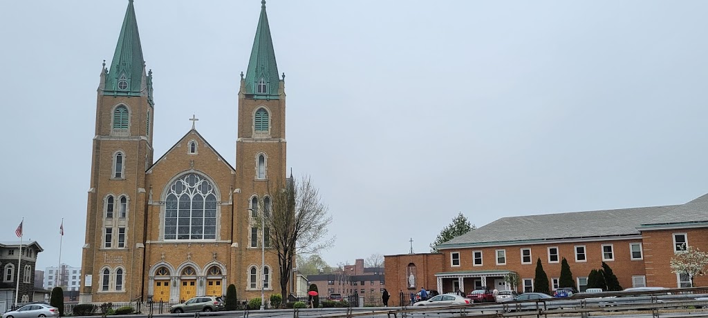 St Casimir Catholic Church | 239 Nepperhan Ave, Yonkers, NY 10701, USA | Phone: (914) 963-1254