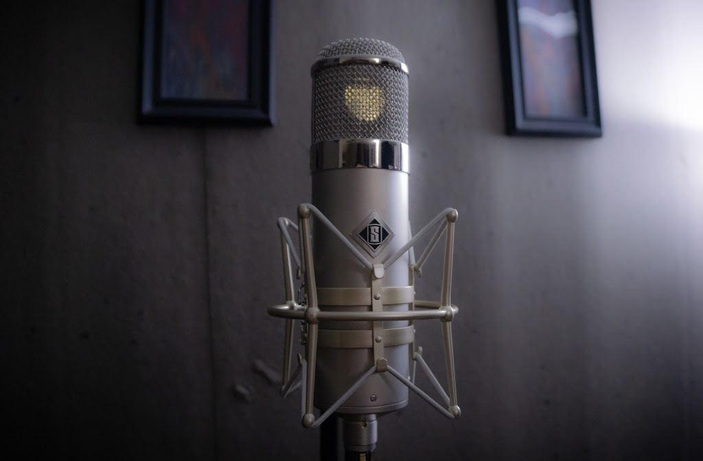 Civil Audio Recording Studio by Michael Briggs | Box 192, Denton, TX 76202, USA | Phone: (940) 441-3995