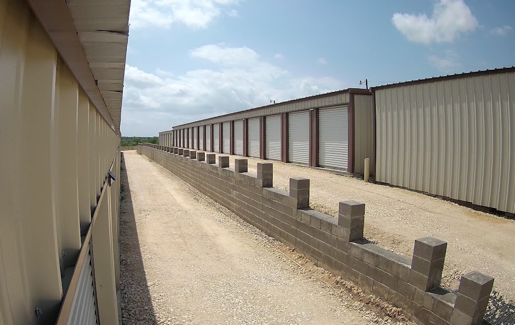 TGI Storage Seguin | 4017 I-10, Seguin, TX 78155, USA | Phone: (830) 282-8882