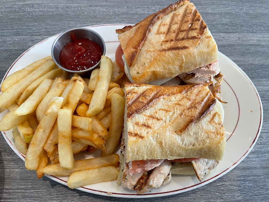 Mercato Ristorante at Gennaros | 4587 NJ-27, Kingston, NJ 08528, USA | Phone: (609) 683-1212