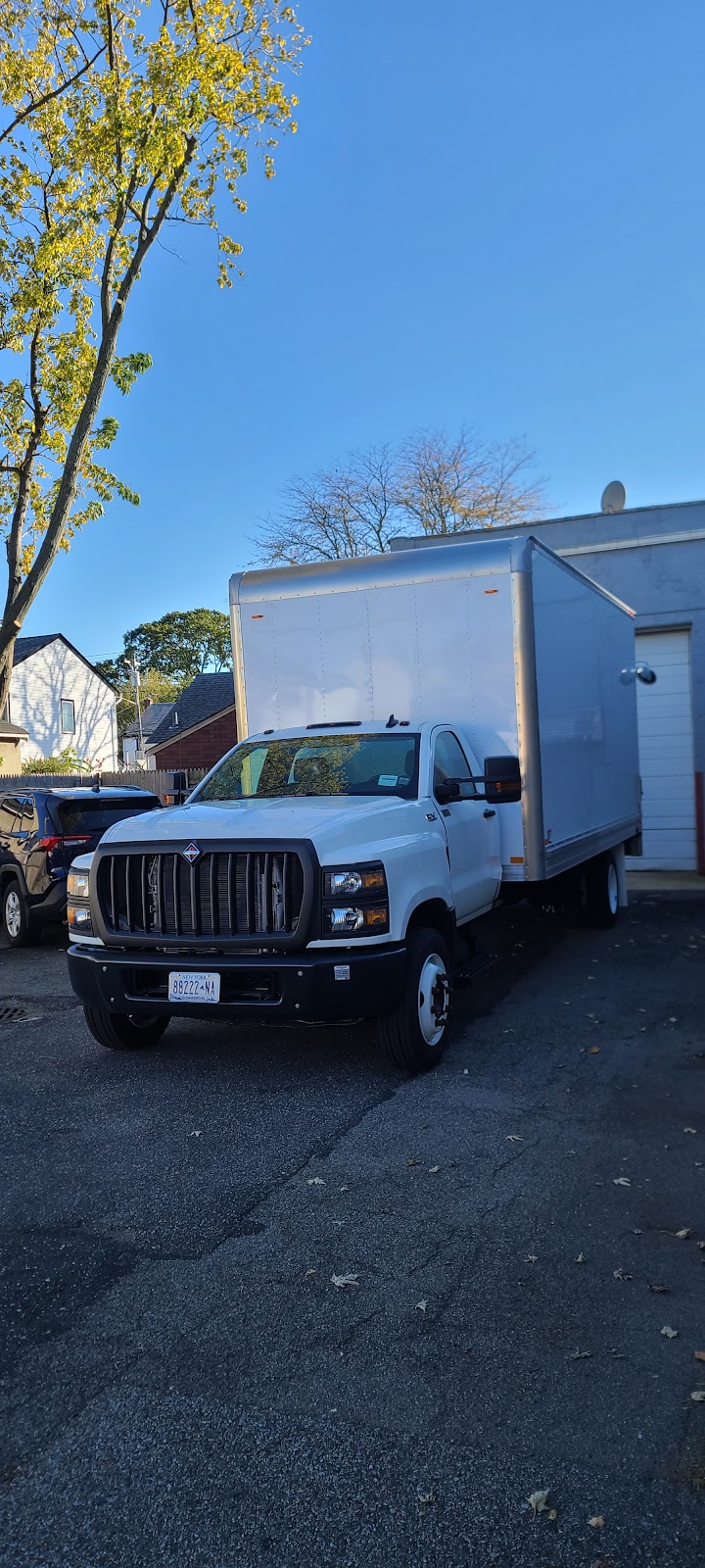 Syosset Trux Sales Inc | 1561 Stewart Ave, Westbury, NY 11590, USA | Phone: (516) 683-9110