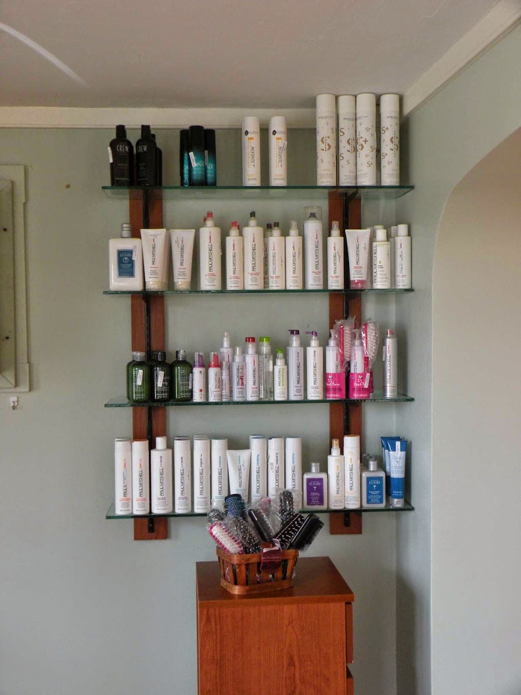 Phillip Richard Salon | 9 Washington St, Plainville, MA 02762, USA | Phone: (508) 643-3700