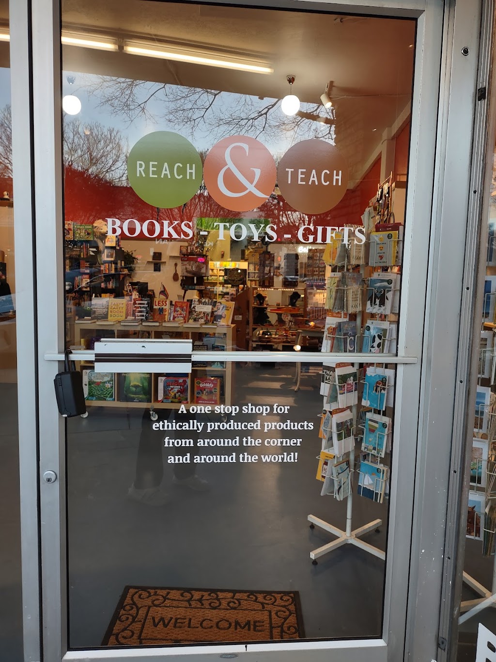 Reach and Teach Books, Toys, and Gifts | 1179 San Carlos Ave, San Carlos, CA 94070, USA | Phone: (650) 759-3784