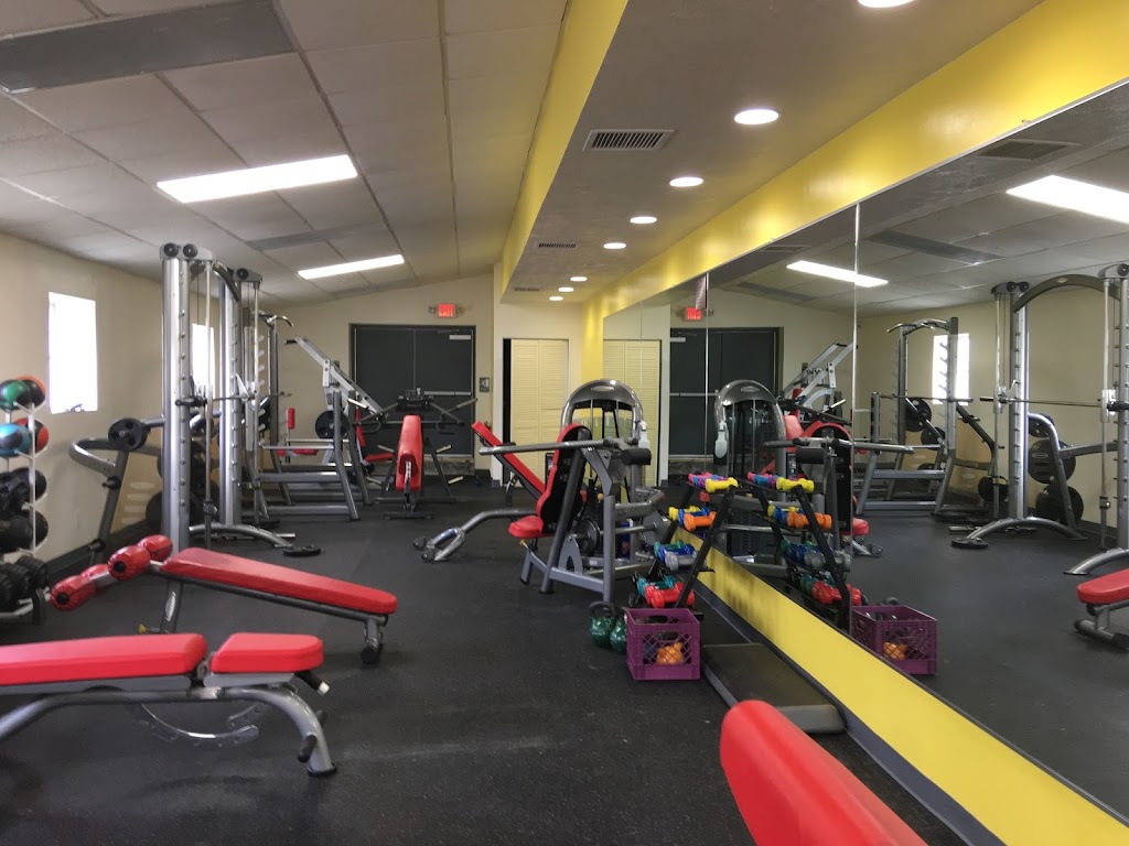 Hello Fitness | 214 W Line Ave, Ellwood City, PA 16117, USA | Phone: (724) 647-2232