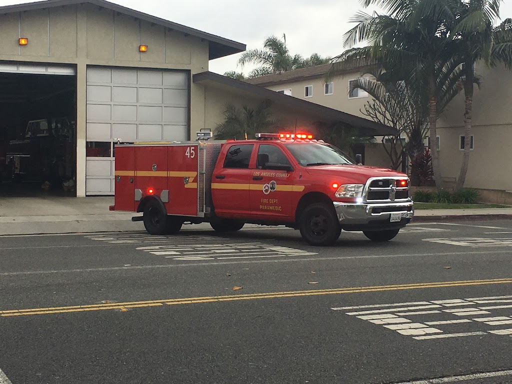 Los Angeles County Fire Dept. Station 45 | 4020 Candlewood St, Lakewood, CA 90712, USA | Phone: (562) 634-1235