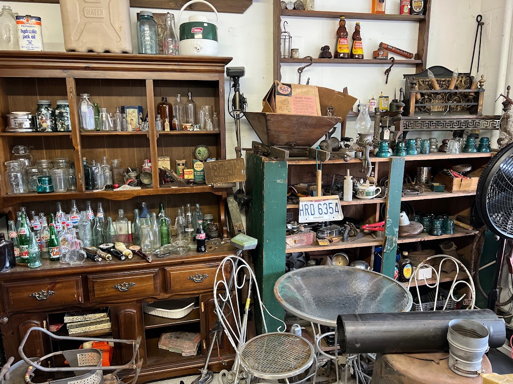 Antiques & More Thrift Shop | 3150 Lincoln Wy NW, Massillon, OH 44647, USA | Phone: (330) 880-6895
