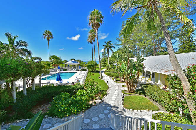 Wicker Inn Beach Resort | 5581 Gulf of Mexico Dr #1903, Longboat Key, FL 34228, USA | Phone: (941) 387-8344