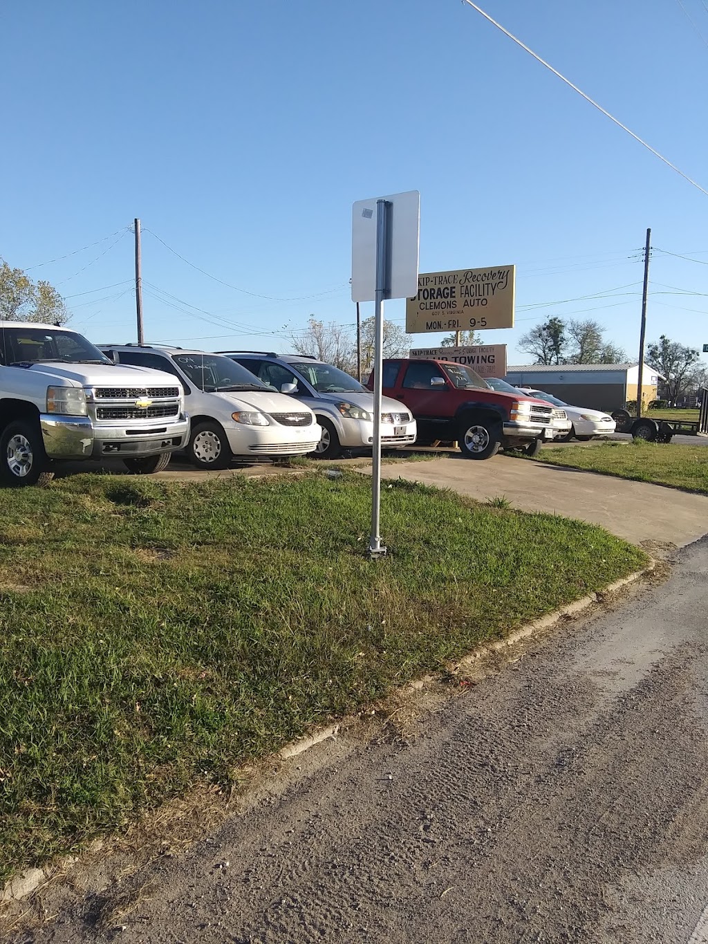 Clemons Auto Sales | 607 S Virginia St, Terrell, TX 75160, USA | Phone: (972) 524-2272