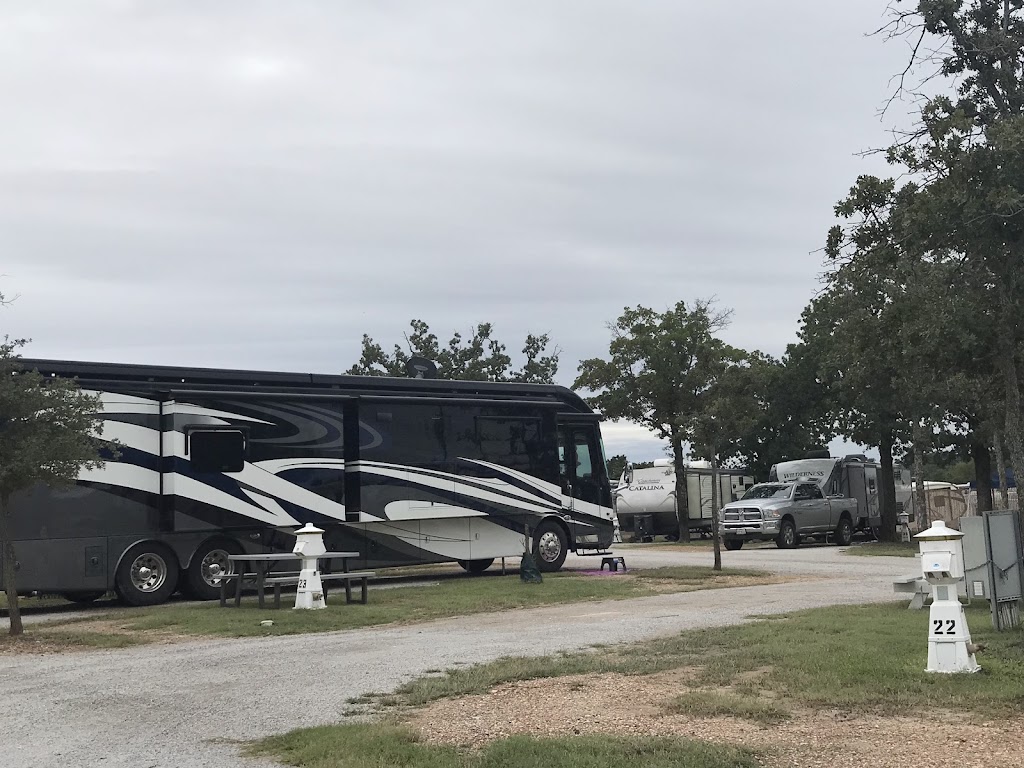 Bennetts RV Ranch | 3101 Old Granbury Rd, Granbury, TX 76049, USA | Phone: (817) 279-7500