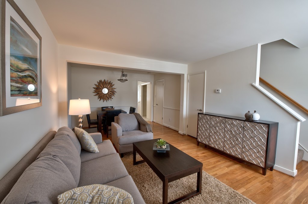 Canterbury Square | 900 Pump Road Clubhouse, Richmond, VA 23238, USA | Phone: (804) 740-8402