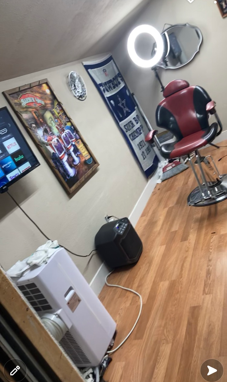 Local Barber Shop | 941 W I St, Ontario, CA 91762, USA | Phone: (909) 261-3813