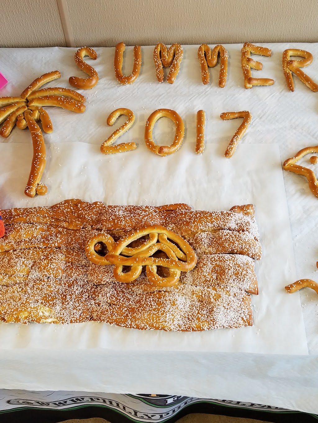 Philly Pretzel Factory | 1063 S Main St, Centerville, OH 45458, USA | Phone: (937) 952-6468