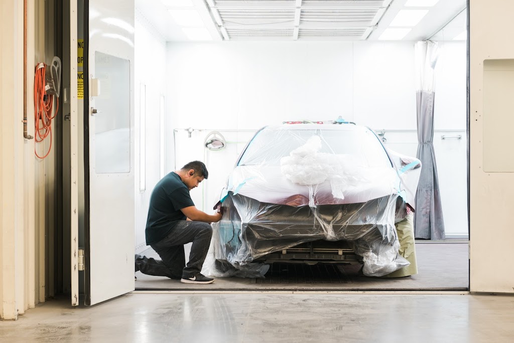 Mackins Salmon Creek Auto Body | 10803 NE Hwy 99, Vancouver, WA 98686, USA | Phone: (360) 573-0313