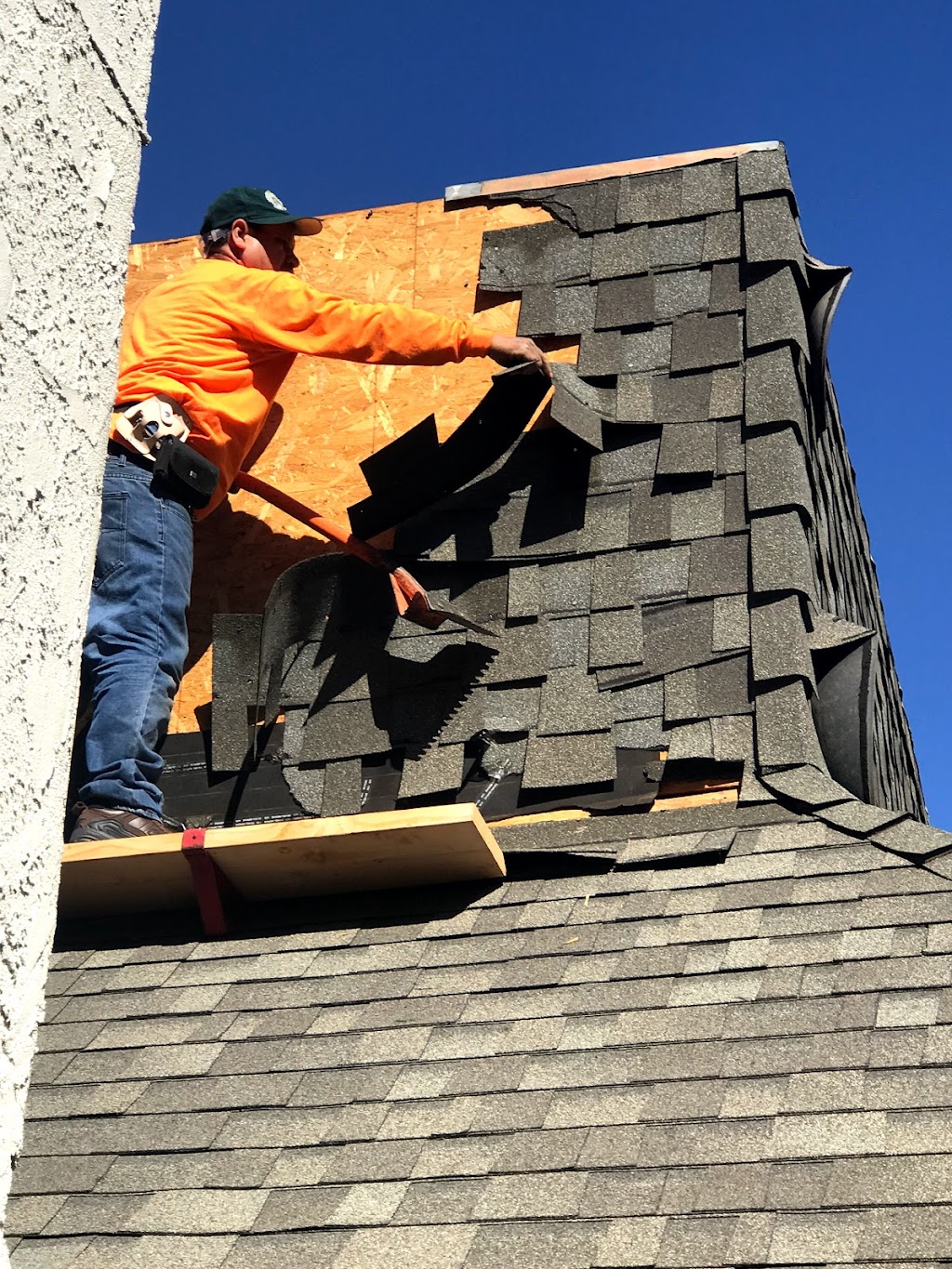 SoCal Master Roofers | 2041 Nadeau St suite a, Los Angeles, CA 90001, USA | Phone: (833) 660-0609