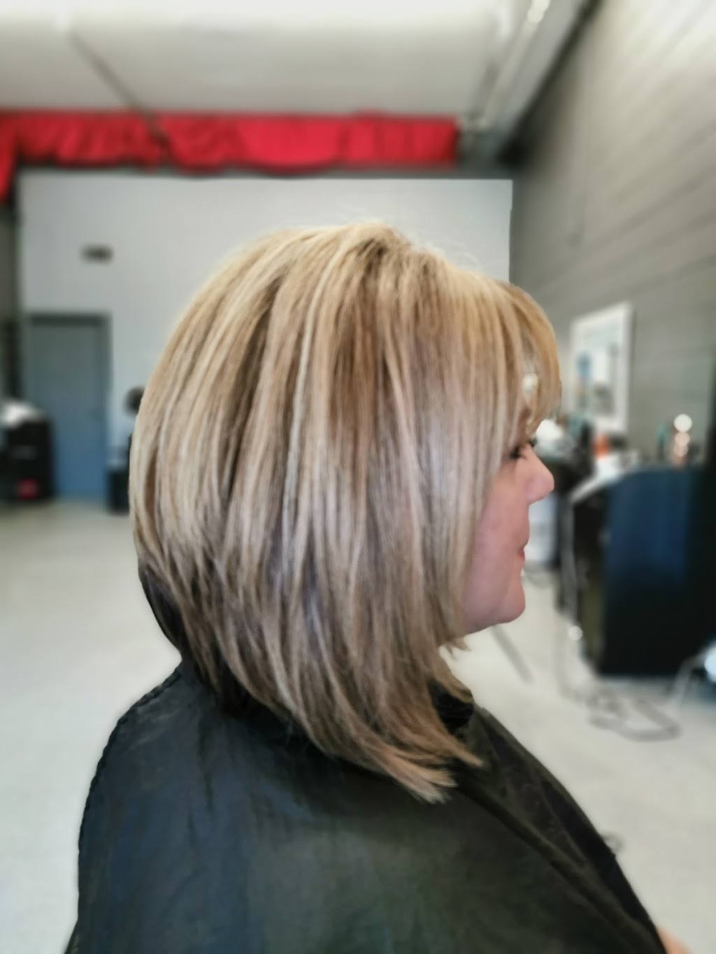 salon sychedelic | Inside Donas Hair Studio, 8240 McLeod Rd, Niagara Falls, ON L2H 1H1, Canada | Phone: (905) 357-4711