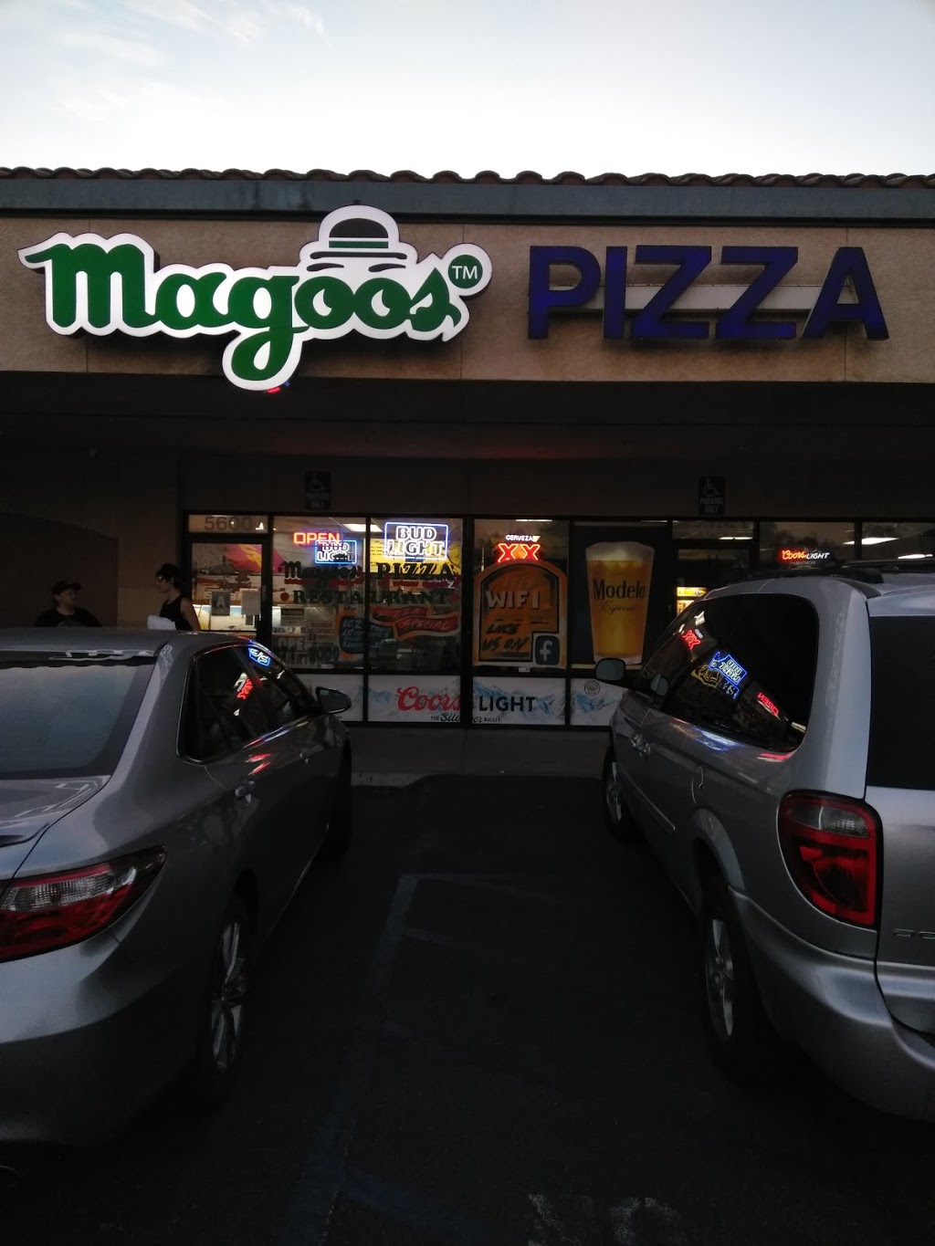 Magoos Pizza | 5600 Auburn St # G, Bakersfield, CA 93306, USA | Phone: (661) 871-9000